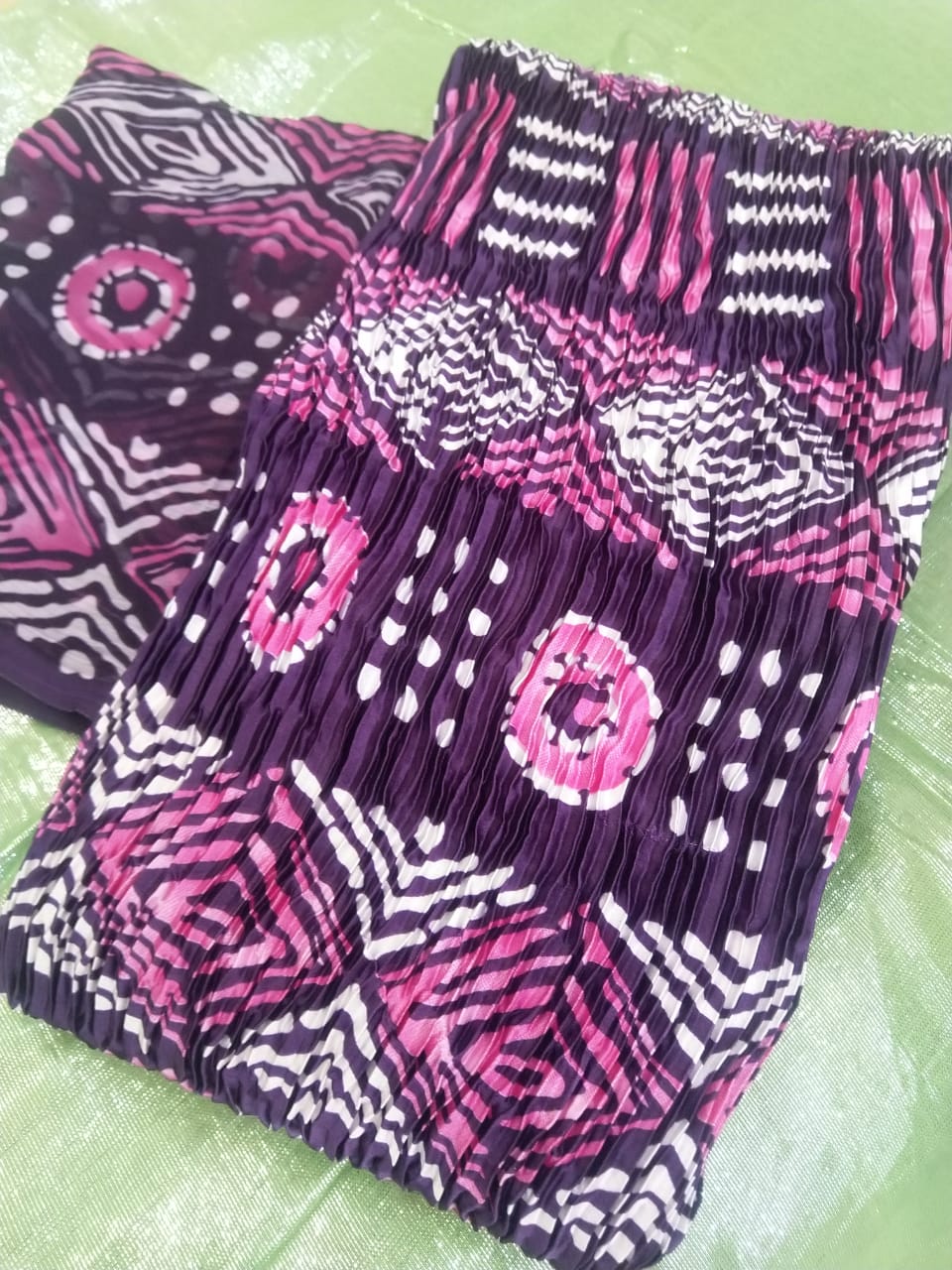 Ensemble soie plissé+ foulard 6 Ensemble soie plisse foulard 6