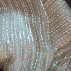 Tissu organza vert clair rayures dores